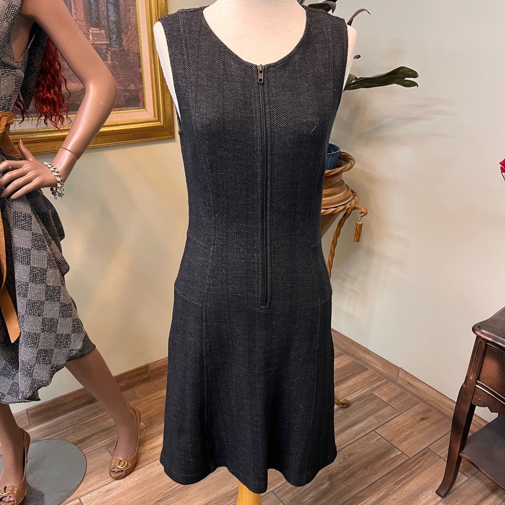 Theory sleeveless dress sz 4